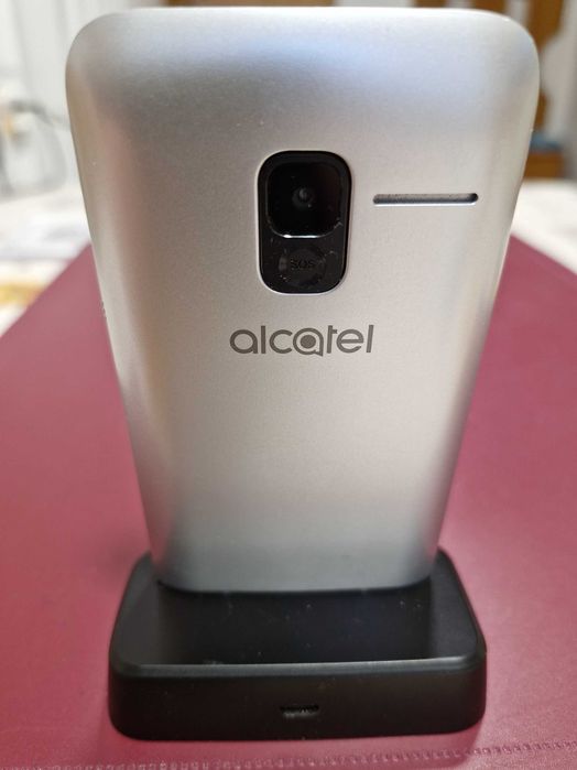 Vănd   telefon mobil pentru seniori alcatel  model DCS-ALC-050B