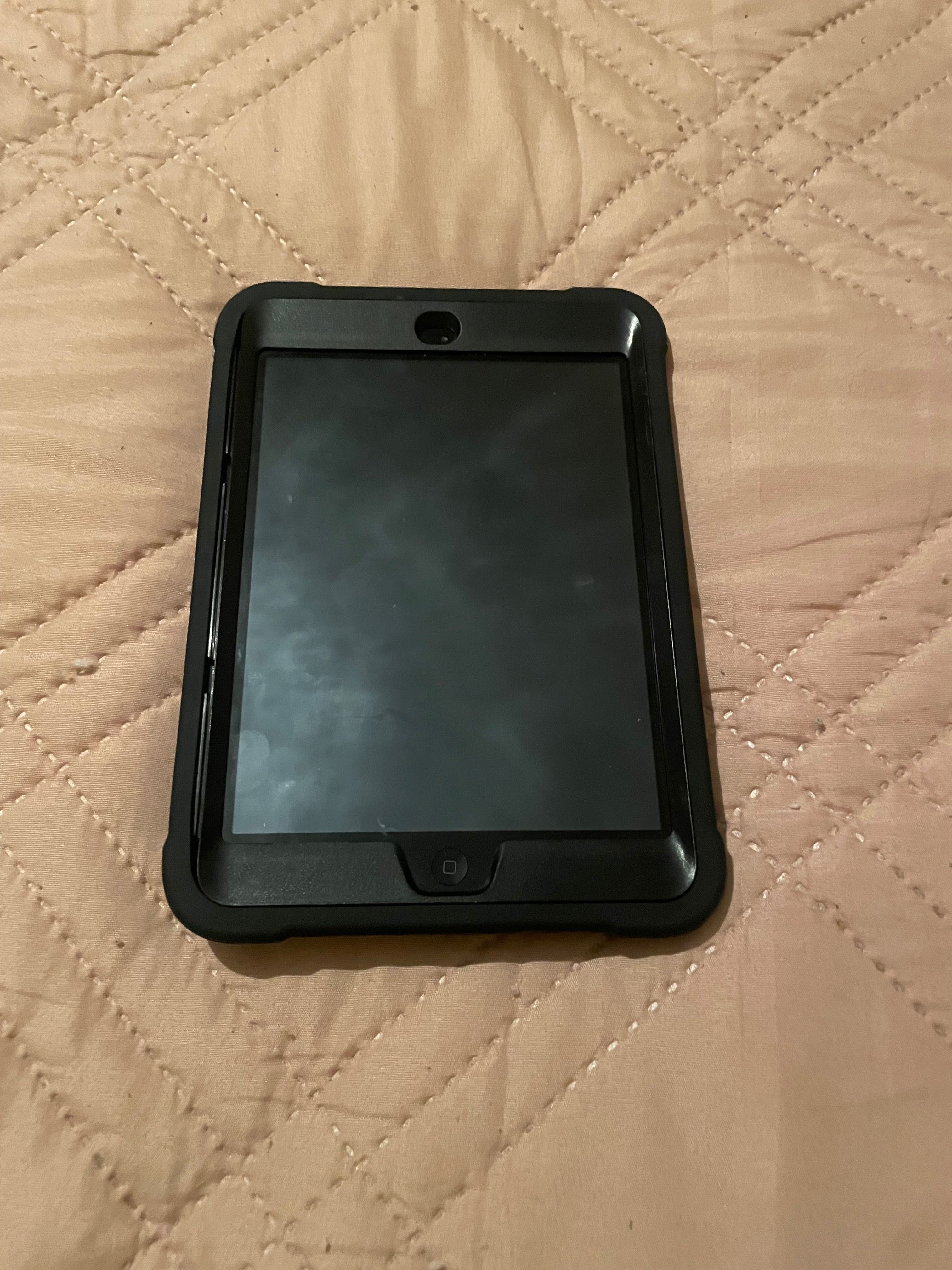 Таблет iPad mini 1