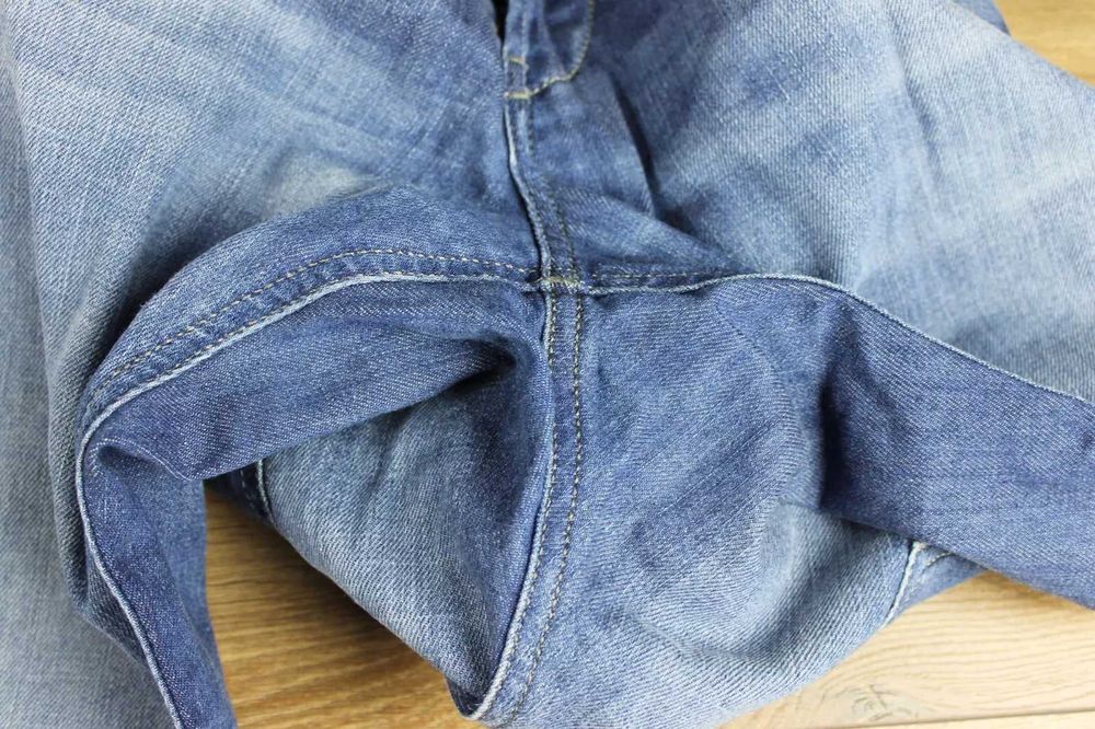 Blugi Diesel, barbatesti, marime W32 L32 , talie 45cm