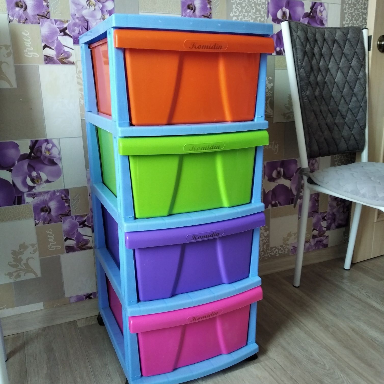 Продам шкафчик. В отличном состоянии.