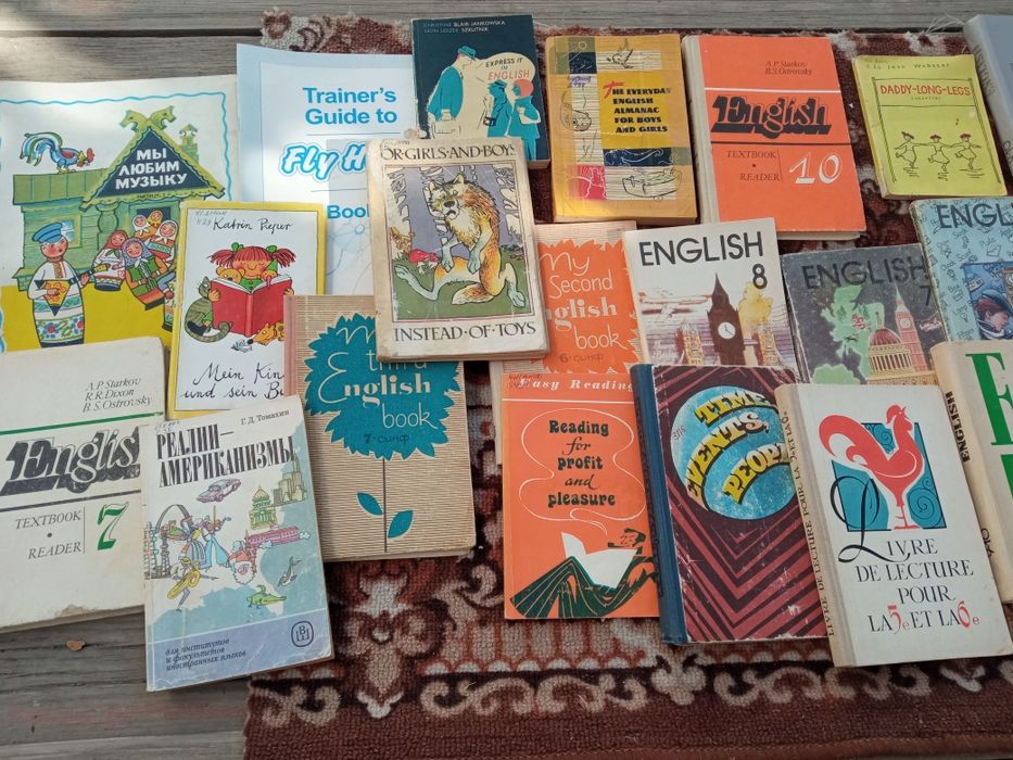 Продается.  Книги хорошийи