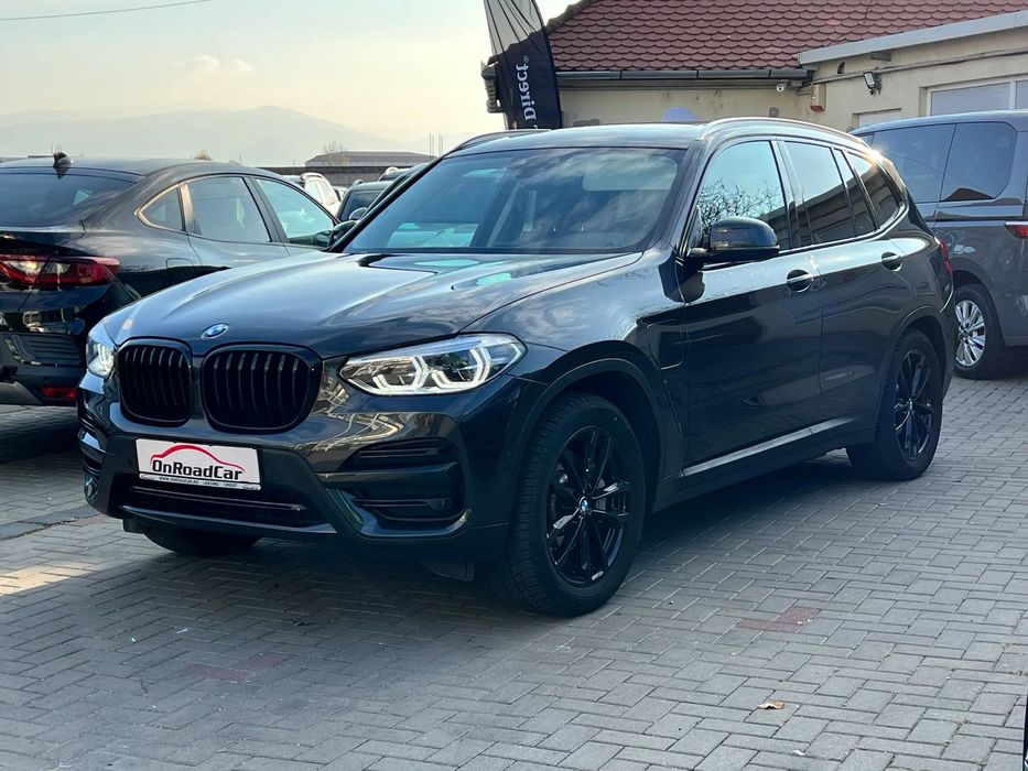 BMW X3 Hibrid Plug-IN 292 CP• Head-UP• LED adaptiv• Panormic•Cam•AppleCarPlay