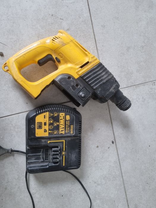 Bormașina dewalt