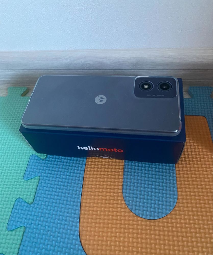 Vand pachet de 3 telefoane