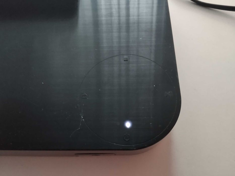 страхотен 3D BLUE RAY плеър -перфектен,нов внос от Англия