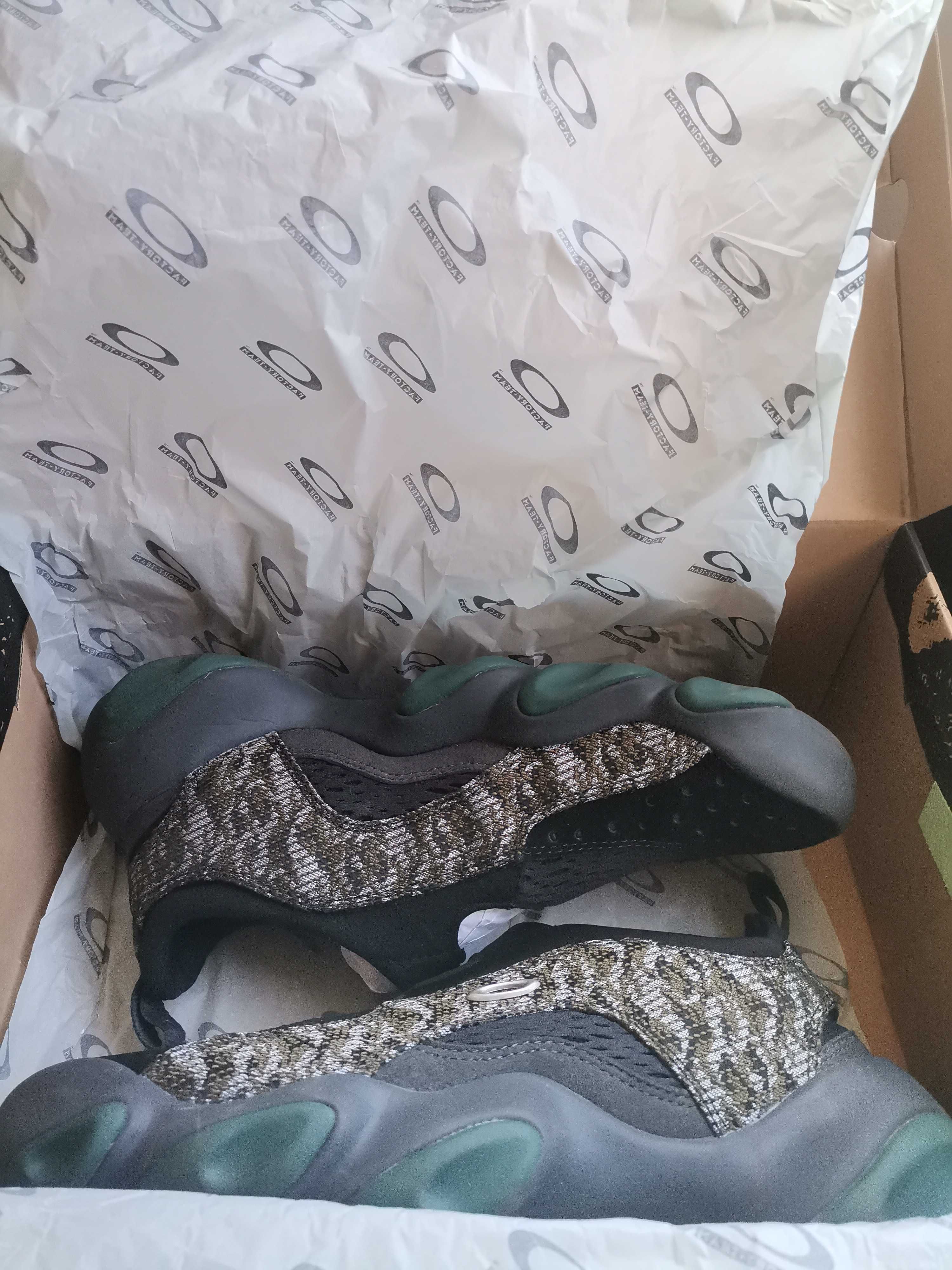 OAKLEY factory team Jacquard flesh sandal 44ти номер