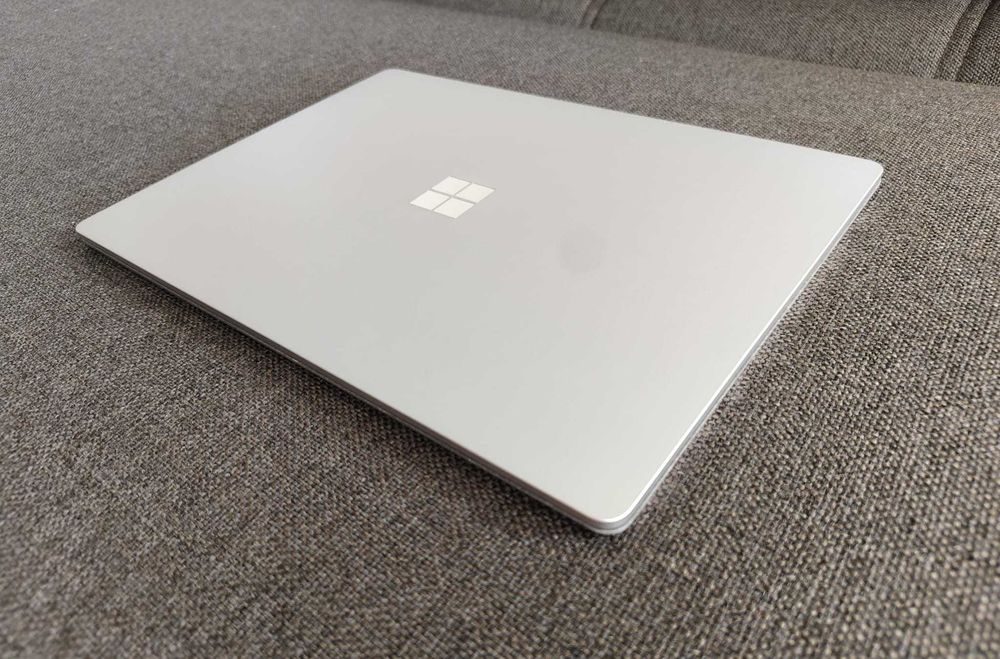 Microsoft Surface Laptop 4 Ryzen 5 Touchscreen Slim Metal 2022 Tableta
