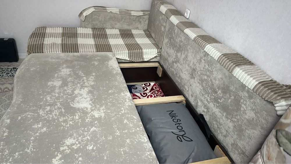 Продам мягкий диван б/у