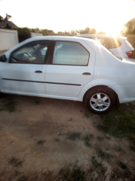 Vând Dacia Logan 2010 1.4 gpl fabrica unic propietar