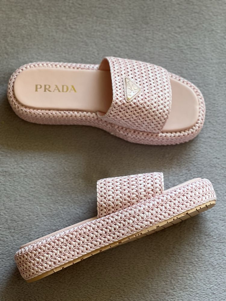 Дамски розови летни чехли P*rada