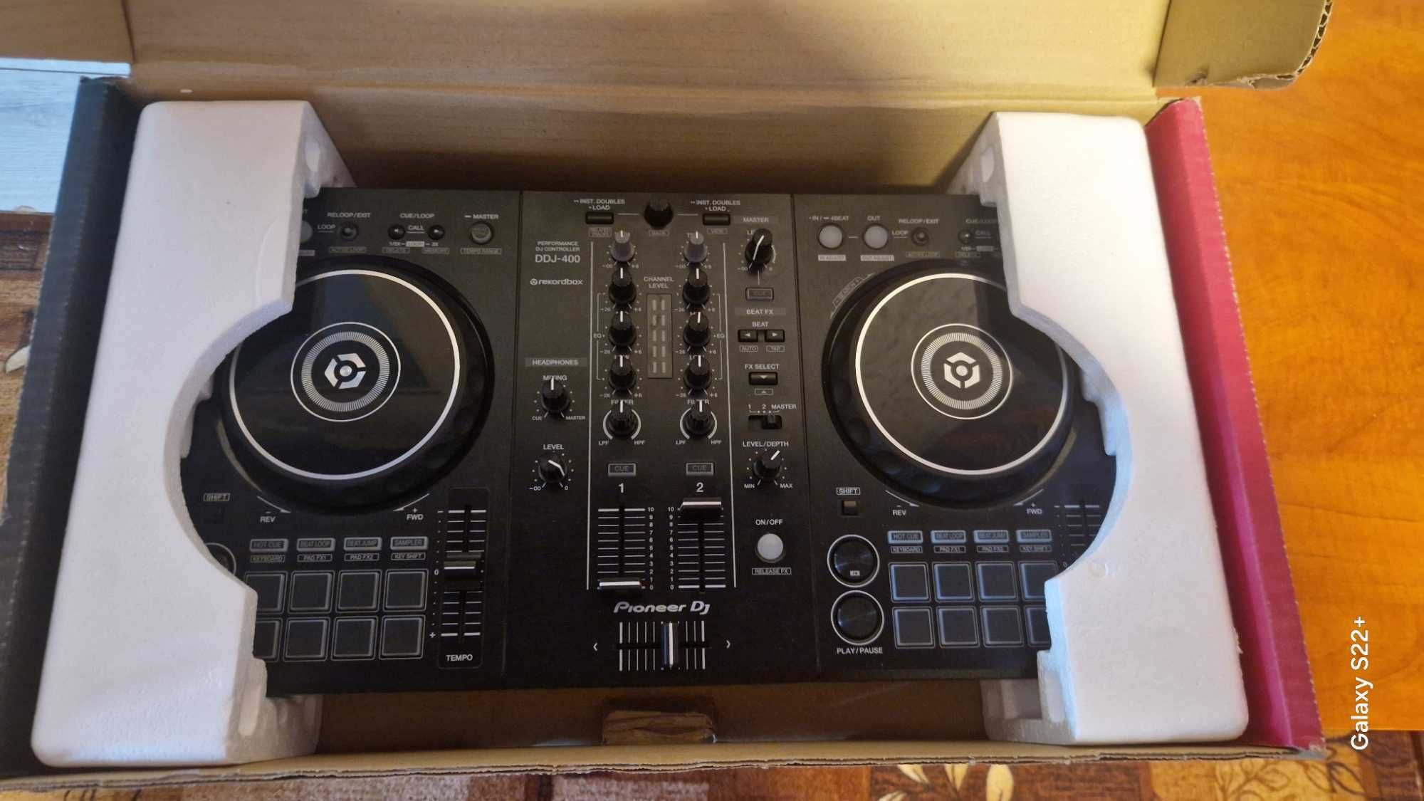 продавам DJ PIONEER DDJ-400