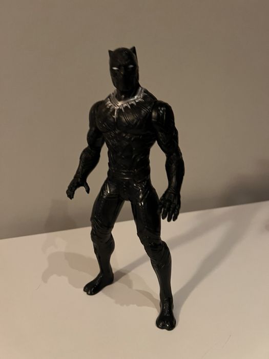 Играчки Marvel оригинални