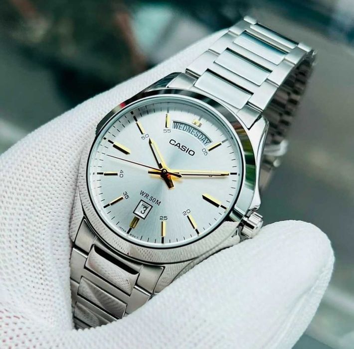 Часовник CASIO 5336 MTP-1370 Мъжки аналогов сребрист JAPAN с дата ден