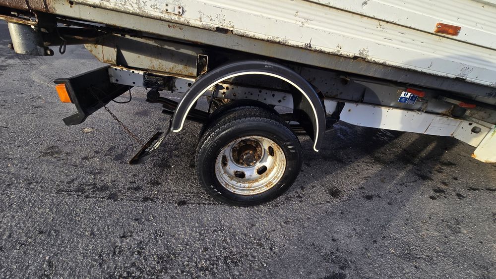 Ford Transit basculabil pe 3 parti