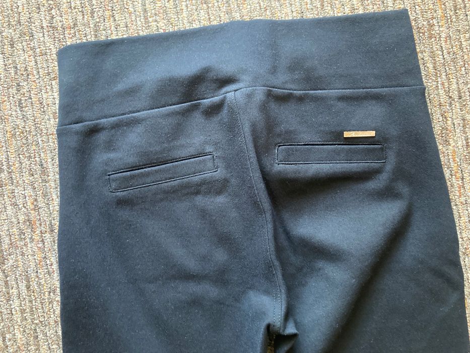 Pantaloni elastici fara buzunare Stradivarius, marimea M