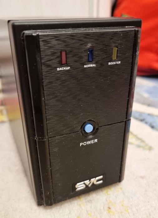 Источник бесперебойного питания UPS SVC V-500-L