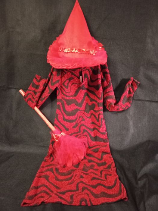 Маски, шляпы, аксессуары карнавальные в наличии и на заказ