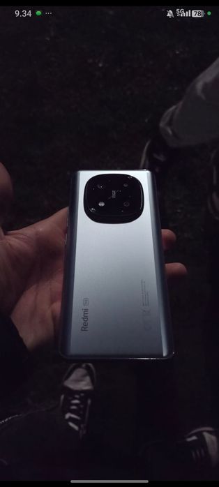 Vând Xiaomi redmi note 14 pro+5g
