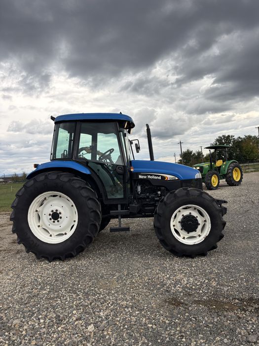 Tractor New  Holland TD95D