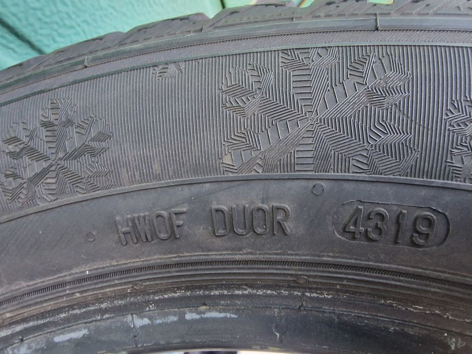 Anvelopă 205/55R16 marca Semperit, M +S ,DOT 2019