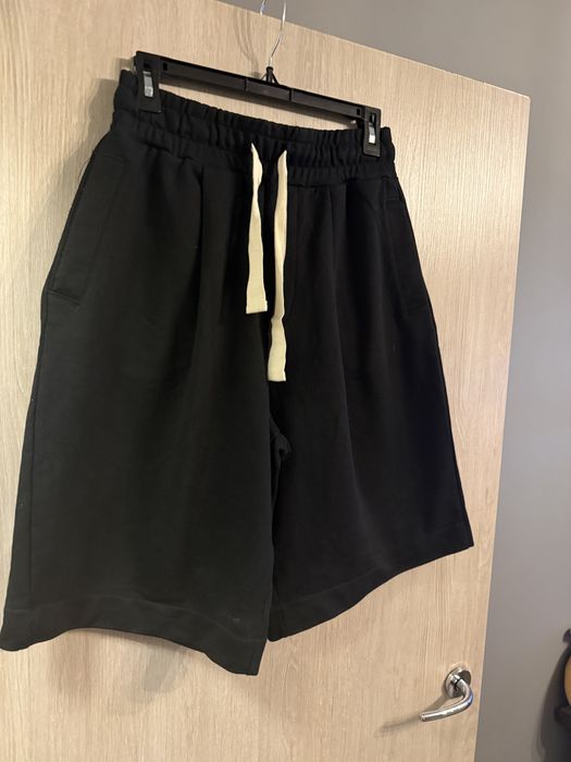 pantaloni scurti baggy bershka