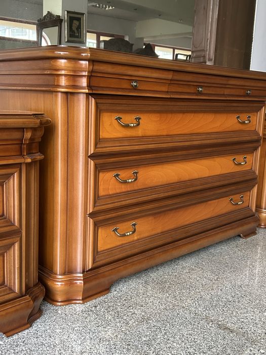 Mobilier dormitor din lemn
