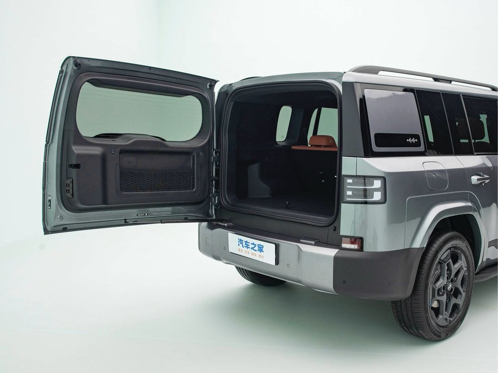 (BYD) Leopard 7 Ultra  CIP Tashkent
