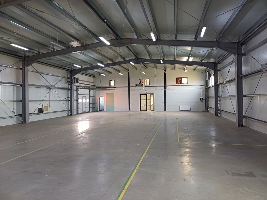 Hală  Birouri Apartament Parcare