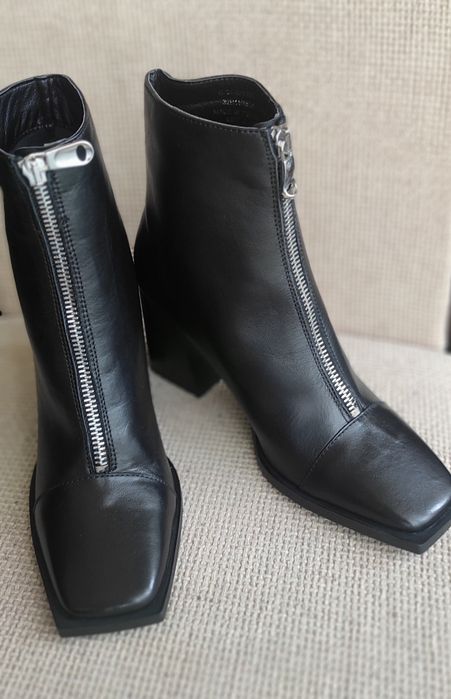 ASOS дамски боти от естествена кожа