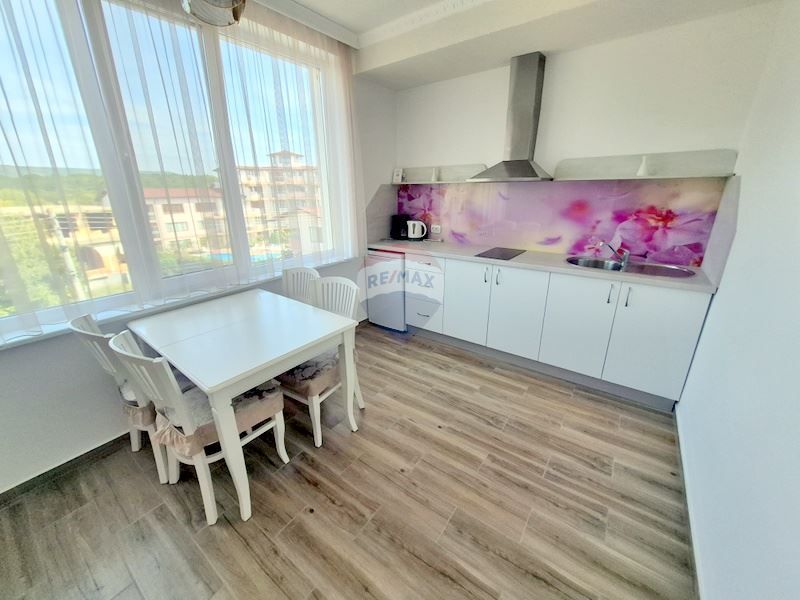 Двустаен апартамент за продажба в с. Кранево, Т4102