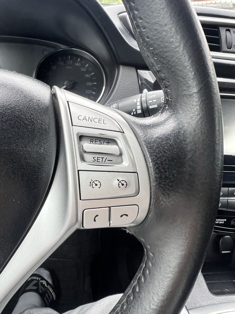 Nissan qashqai 2015 заедно с Airbag