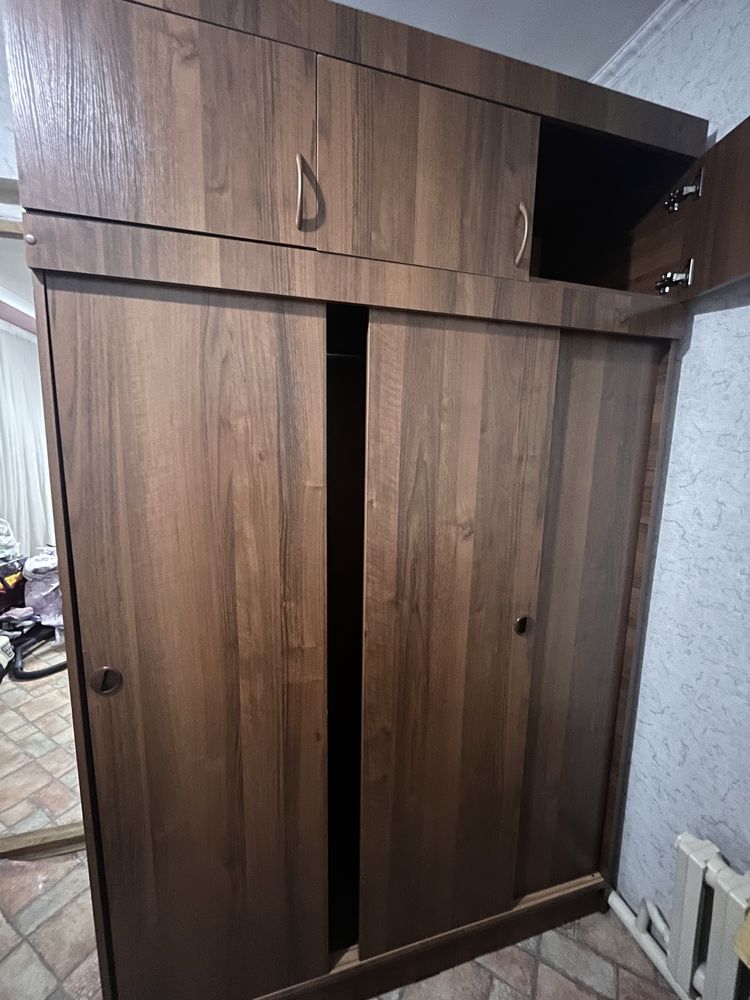 Шкаф в спальню