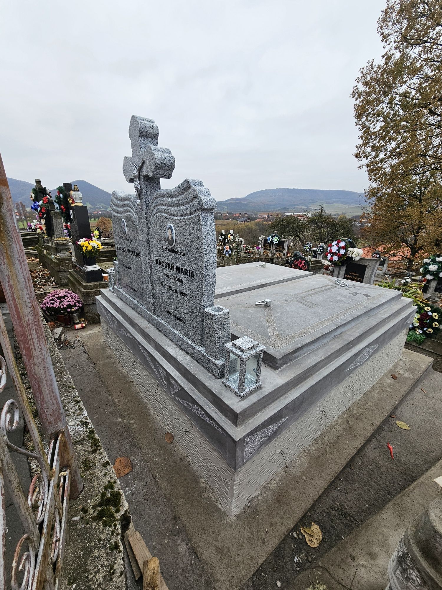 Morminte, cripte, in cimitirele din Satu Mare
