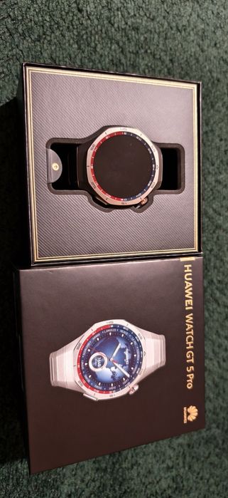Huawei Watch GT 5 Pro Titanium – перфектно състояние! Гаранция