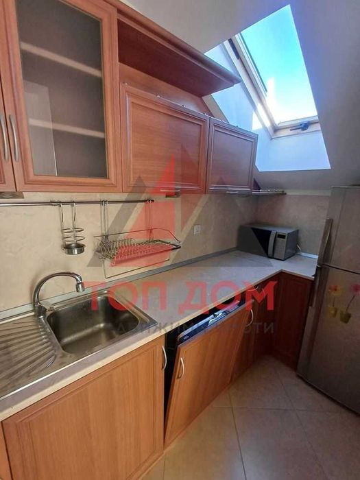 Дава се под наем Тристаен апартамент в Варна, Бриз - 150 кв.м за 867 € - Снимка #3