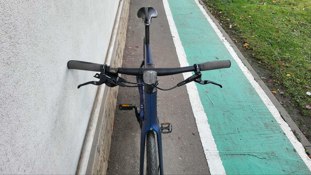 Vând bicicleta avenue