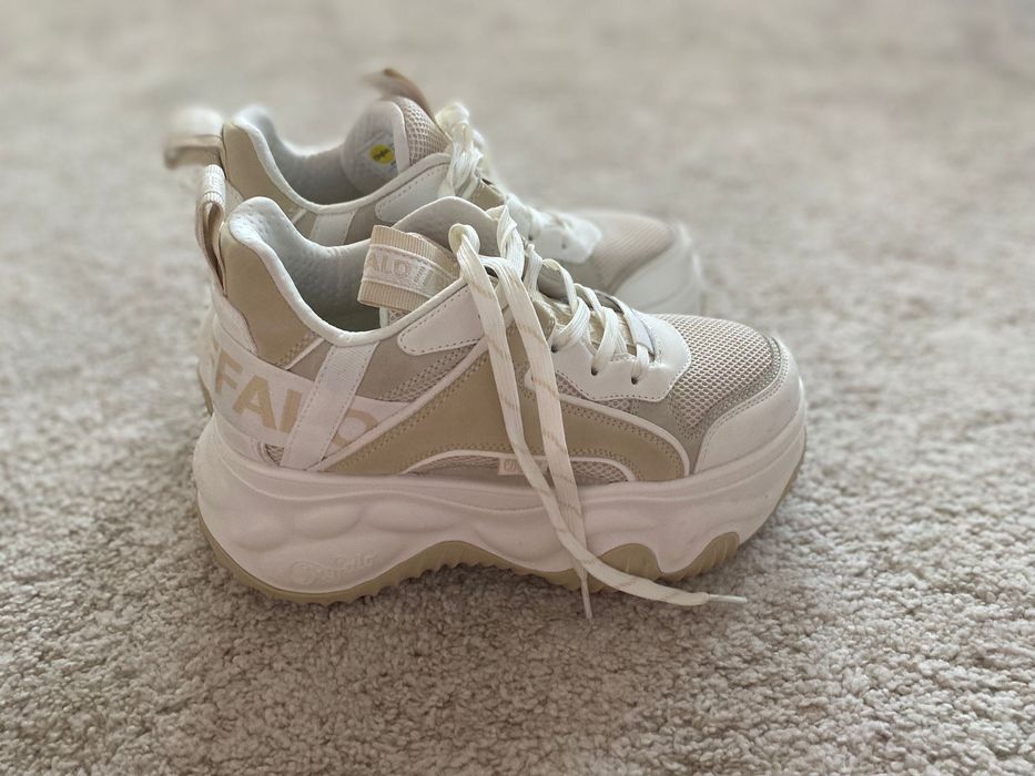 Sneakers Buffalo