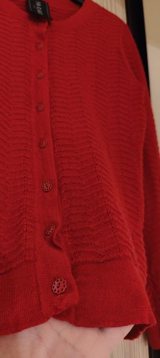 Cardigan 100% lana culoare roșu model deosebit XS-