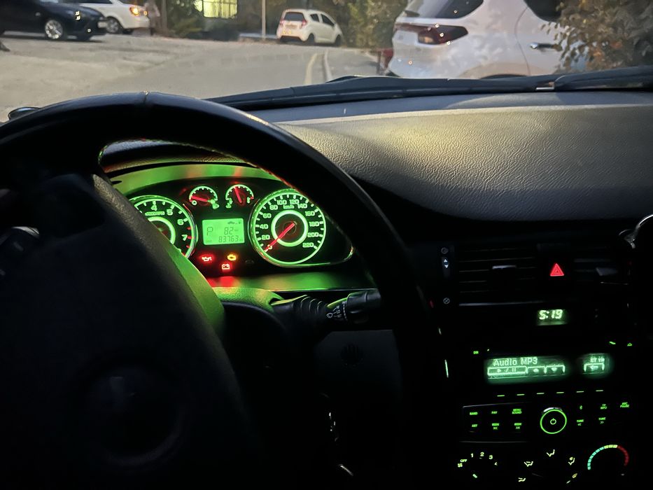 Gentra sotiladi 2019 yil 83800 km