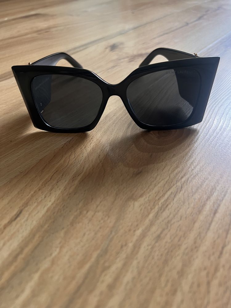 Слънчеви очила Cartier, Yves Saint Laurent