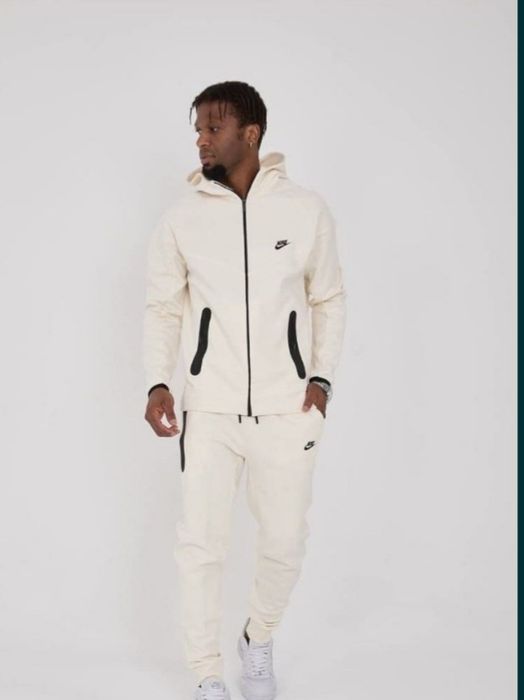 Nike Tech Fleece спортен екип активен джоб