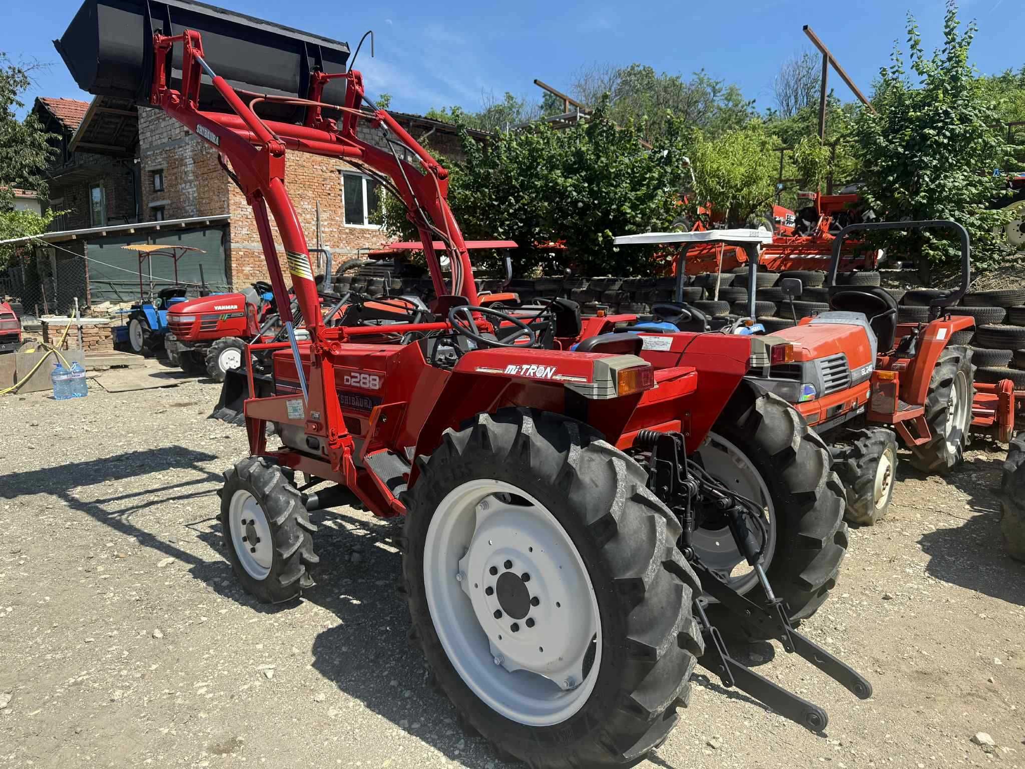 Челен товарач SHIBAURA D288 4x4