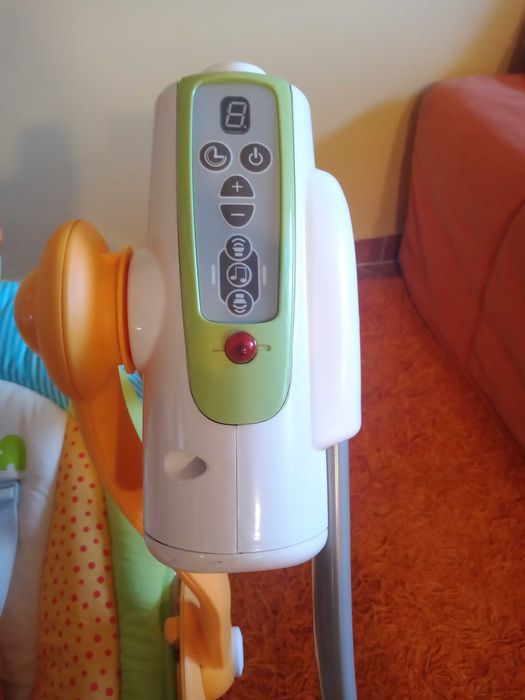 Leagan electric pentru bebelusi Brevi Miou