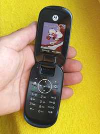 Telefon Motorola cu clapeta cu incarcator