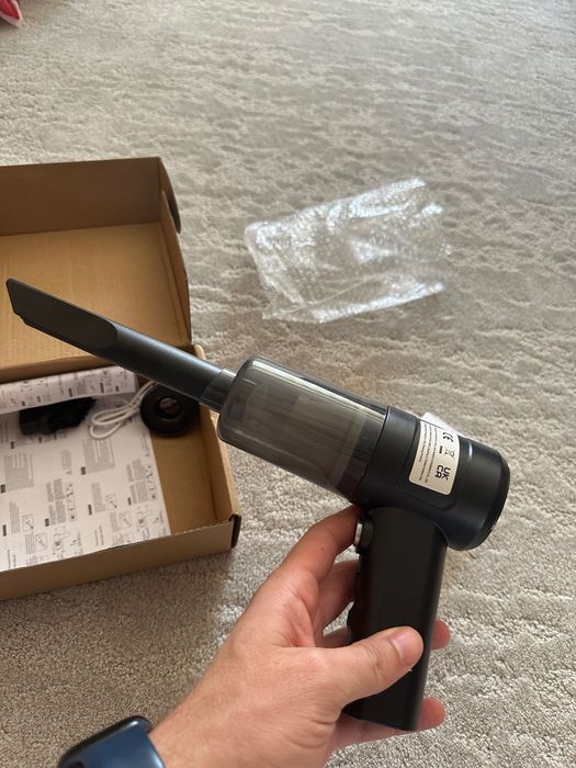 Mini aspirator auto fara fir sau universal nou