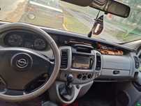 Vând Opel vivaro