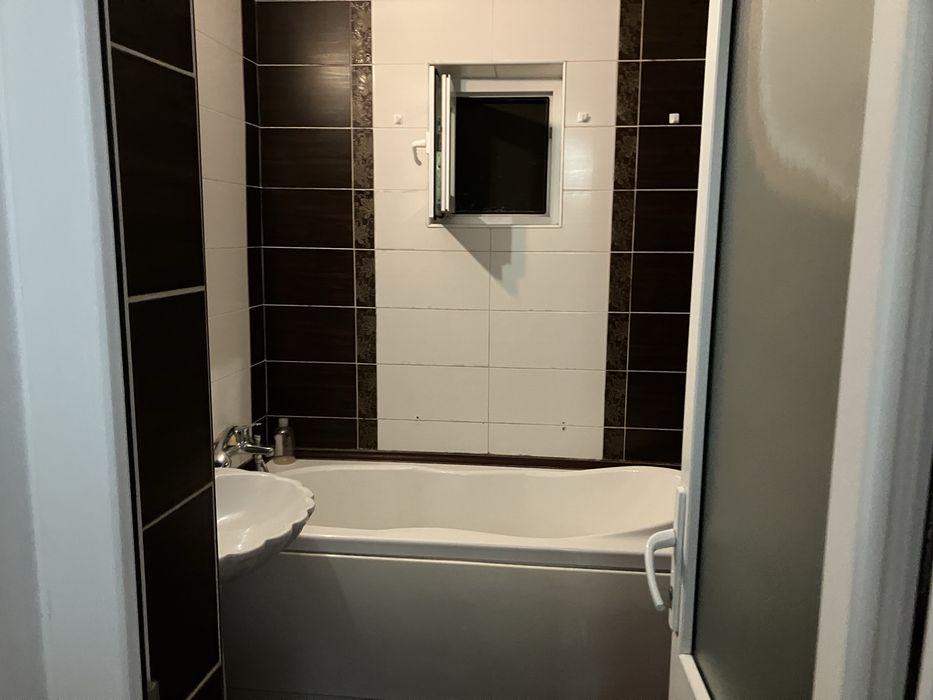 Apartament pentru chirie 3 camere complet mobilat  Bradet deosebit