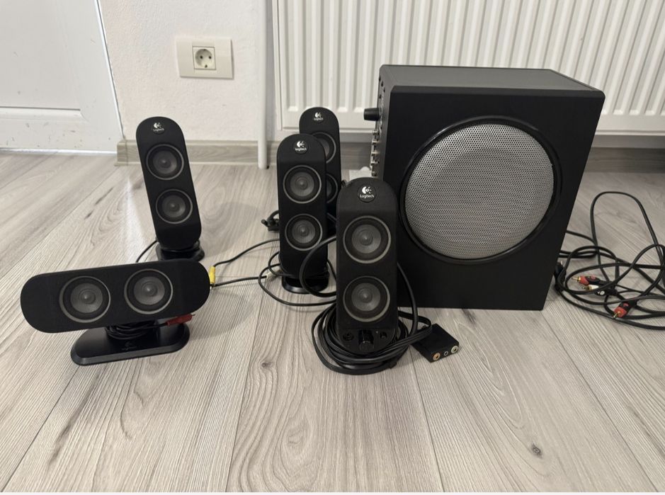 Logitech LE VÂND că m-am mutat la țară sunt perfecte pentru oraș .blok