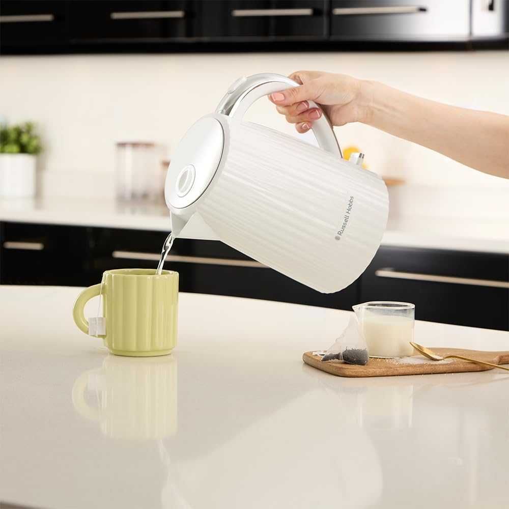 Кана Russell Hobbs Eden1.7L, осветен превключвател, Лек ДЕФЕКТ