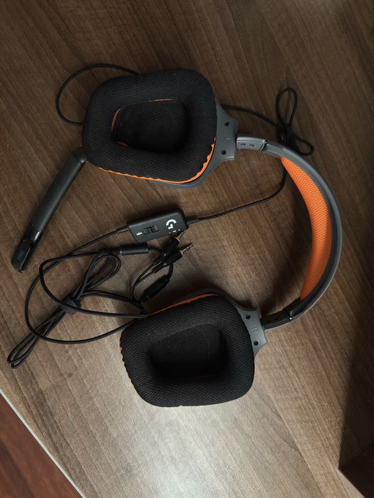 Casti Gaming cu microfon Logitech G231 Prodigy, Negru/Portocaliu